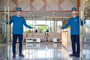 Mostrador de check-in y check-out