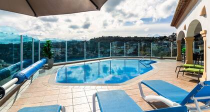 Detached Villa With Private Pool and Stunning Views of Valley and sea