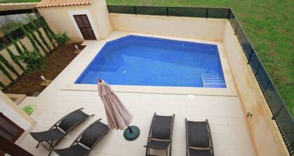 Nice and Modern Semi-detached With Private Pool, Situated in a Quiet Area