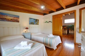 Huis | 3 slaapkamers, individueel gemeubileerd, beddengoed