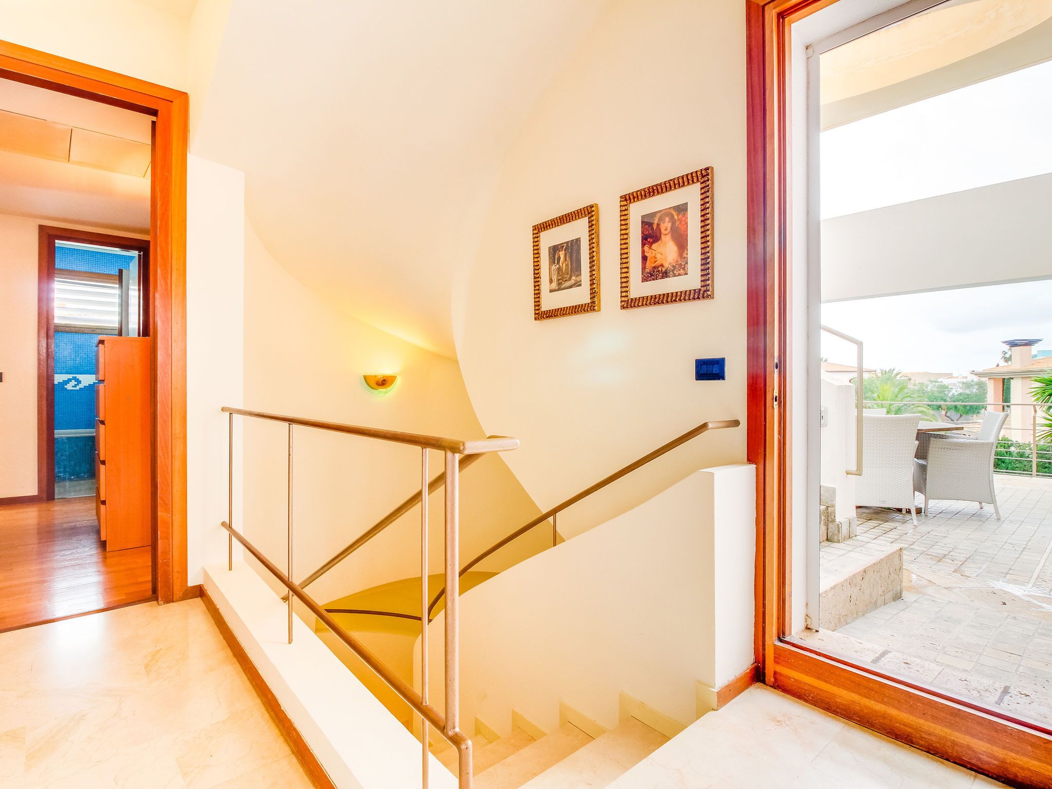 4 bedrooms, individually furnished, cots/infant beds, bed sheets - Luxury Villa for 8 People With Spectacular Views Over the bay of Palma (Llucmajor)