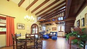 Dining - Detached House With a Refined Dã©cor and Outdoor Shaded Areas (Pollensa)