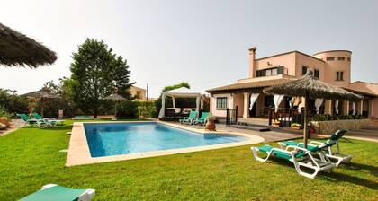 Spacious Villa in Ses Covetes With Pool