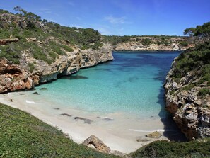 Exterior - Quiet but Very Close to the Beautiful Beaches of Porto Petro and Mondrago (Santanyi)