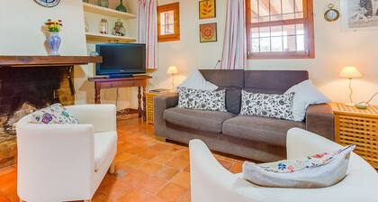 Quiet but Very Close to the Beautiful Beaches of Porto Petro and Mondrago
