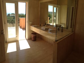 Towels - Modern Holiday Home in Es Cubells With Private Pool (Sant Josep de sa Talaia)