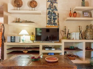 Fireplace, MP3 dock - Single Storey Villa With Garden and Several Fruit Trees in Ibiza (Santa Eulalia del Rio)