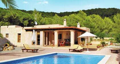 Single Storey Villa With Garden and Several Fruit Trees in Ibiza