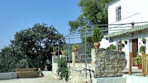 Exterior - Beautiful Spanish Farmhouse With Large Private Pool in the Sierras Subbéticas (Carcabuey)