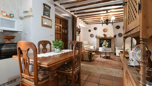 Dining - Beautiful Spanish Farmhouse With Large Private Pool in the Sierras Subbéticas (Carcabuey)