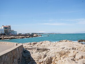 Exterior - Spacious Apartment in L'escala With Balcony (L'Escala)