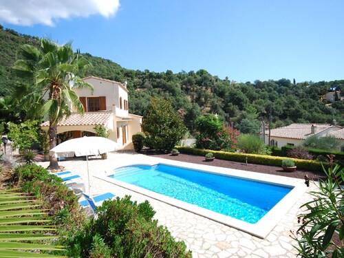 Beautiful Villa In Calogne With Swimming Pool
