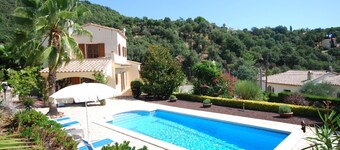 Beautiful Villa In Calogne With Swimming Pool