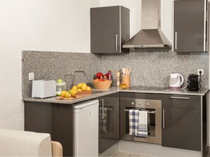 Apartment | Eigene Küche | Kühlschrank, Geschirrspüler, Wasserkocher, Toaster