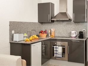 Apartment | Eigene Küche | Kühlschrank, Geschirrspüler, Wasserkocher, Toaster