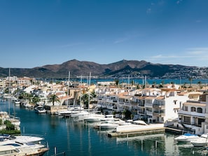 Exterior - Apartment in Empuriabrava Near the Center and the sea (Castello d'Empuries)