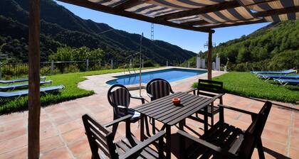Lovely Spacious Holiday Home With a Well-kept Interior in Maro