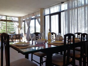 Dining - Luxurious Villa in Sayalonga Andalusia With Private Pool (Sayalonga)