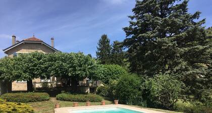 Luxurious Villa in Ceyzériat With Swimming Pool