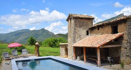 Lovely Renovated Holiday Home With Natural Swimming Pool, in Heart of the Drone