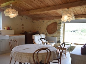 Dining - Lovely Renovated Holiday Home With Natural Swimming Pool, in Heart of the Drone (Saint-May)