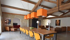 Dining - Luxurious Villa in Villedaigne With Private Terrace and Garden (Villedaigne)