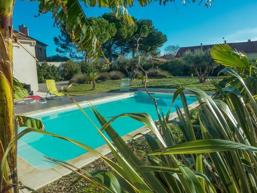Modern Holiday Home With Private Pool in the Small Town of Lezignan Corbières