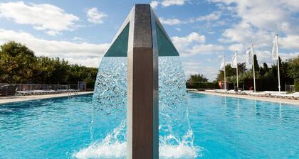 Neat Bungalow Near the Town of Cambrils