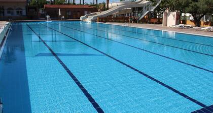 Bungalow in Cambrils Near Esquirol Beach