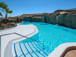 Outdoor pool - Villa Suite near Playa el Hierro & Volcan Calderon Hondo (La Oliva)