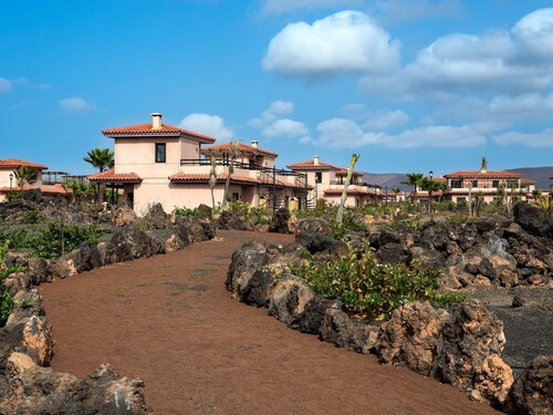 Villa Suite near Playa el Hierro & Volcan Calderon Hondo