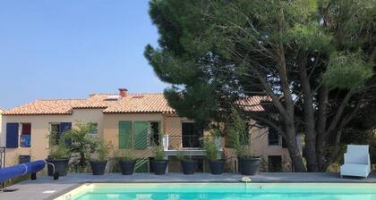 Cozy Villa in Le Plan-de-la-tour With Swimming Pool