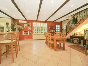 Dining - Nice and Quiet! Villa With Pool on the Most Beautiful Spot in the Vaucluse! (Fontaine-de-Vaucluse)