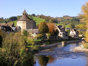Exterior - Modern Holiday Villa With Large Private Swimming Pool Near the Dordogne River (Montcaret)