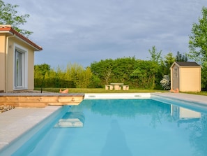Pool - Modern Holiday Villa With Large Private Swimming Pool Near the Dordogne River (Montcaret)