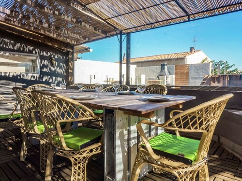 Lovely Apartment, 100m From the Sea, in the Heart of St. Peter