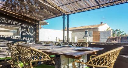 Lovely Apartment, 100m From the Sea, in the Heart of St. Peter