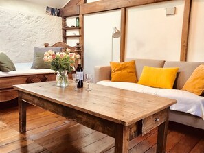 DVD player - Cozy Cottage in Frayssinet-le-gelat With Garden (Frayssinet-le-Gelat)