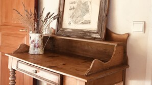3 bedrooms, individually furnished, bed sheets - Cozy Cottage in Frayssinet-le-gelat With Garden (Frayssinet-le-Gelat)