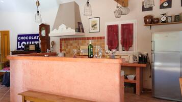 House | Dapur peribadi | Kerusi tinggi