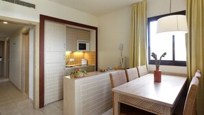 Dining - Nice Apartment With Airconditioning, Near Golfcourse (Mont-roig del Camp)