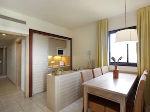 Dining - Nice Apartment With Airconditioning, Near Golfcourse (Mont-roig del Camp)