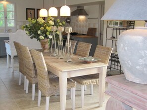 Dining - Beautiful Villa in Tourtour With Private Swimming Pool (Tourtour)