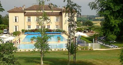 Delicious Holiday Castle Park With Swimming Pool, Golf, Tennis and Restaurant