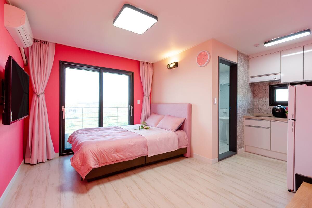 Pink 205 | 1 camera