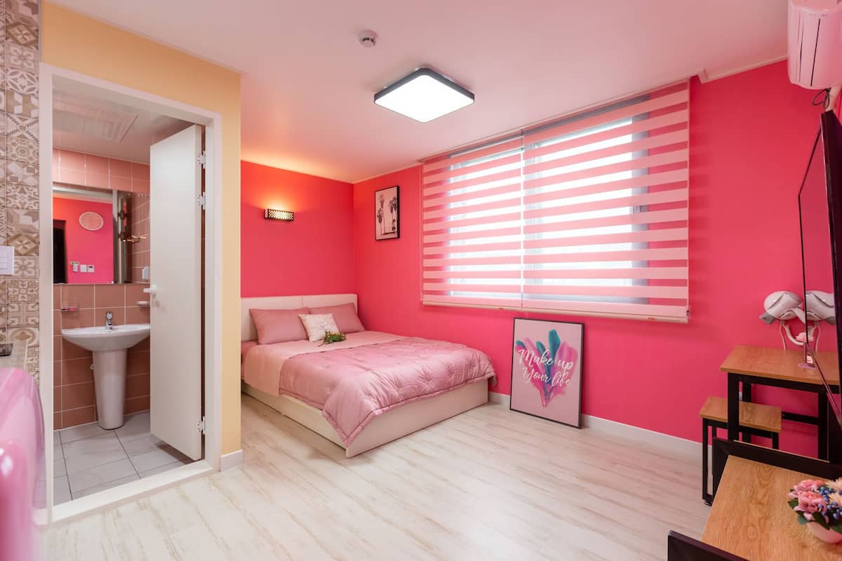 Pink 204