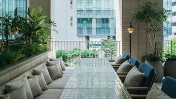 Se sirven desayunos, comidas, cenas y cocina francesa