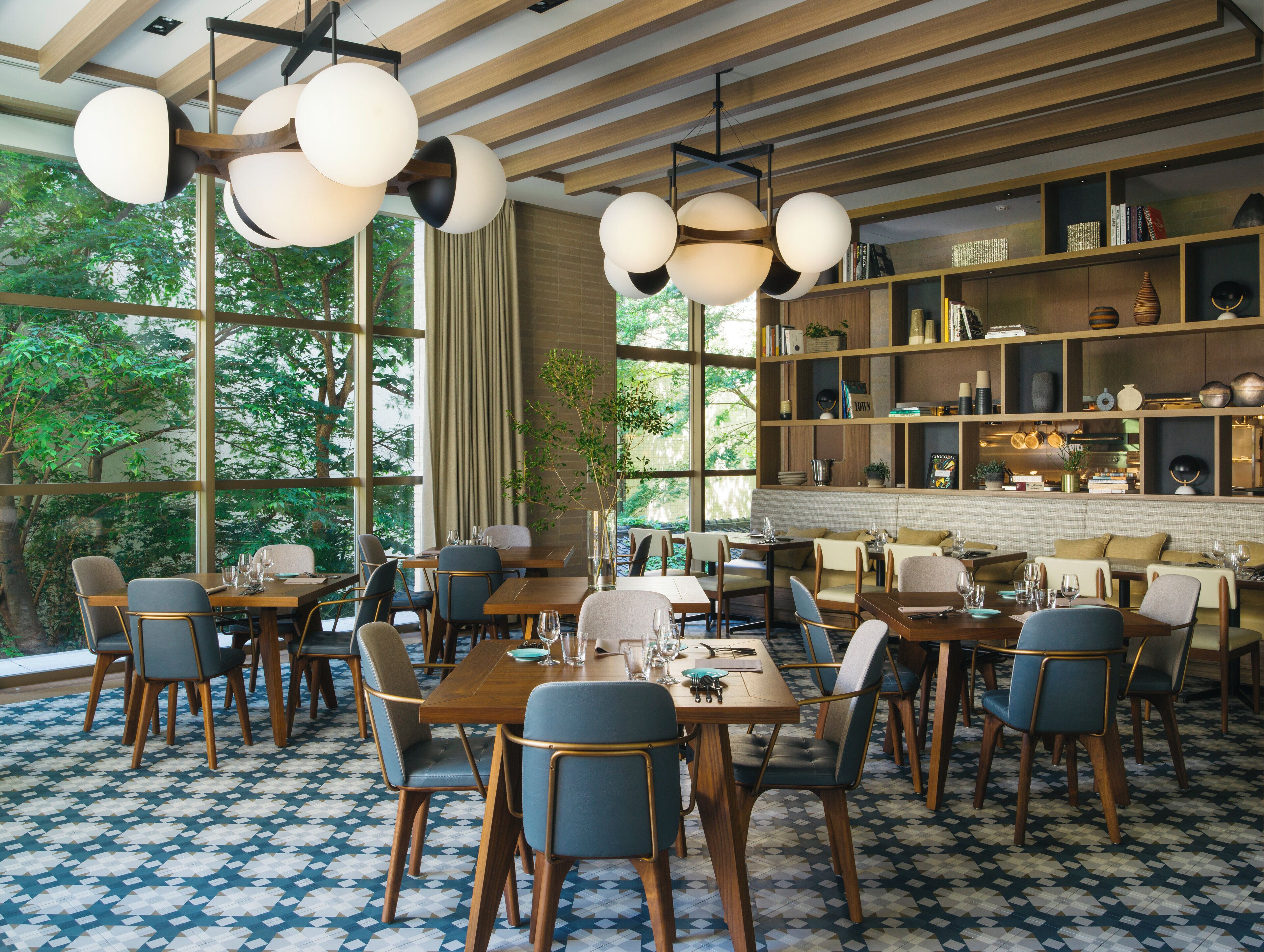 breakfast, lunch, dinner served; french cuisine