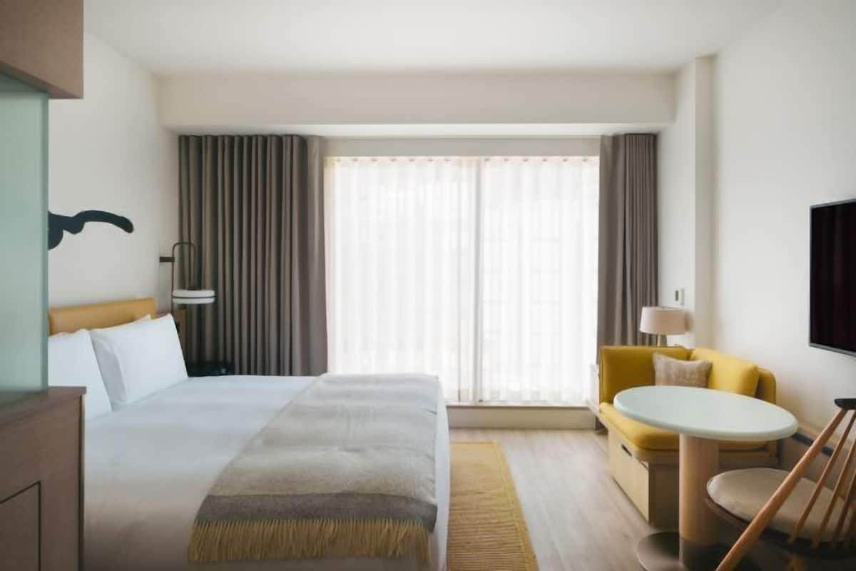 1 bedroom, down comforters, in-room safe, blackout drapes