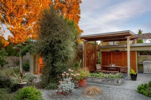 Garden - Garden Retreat (Martinborough)